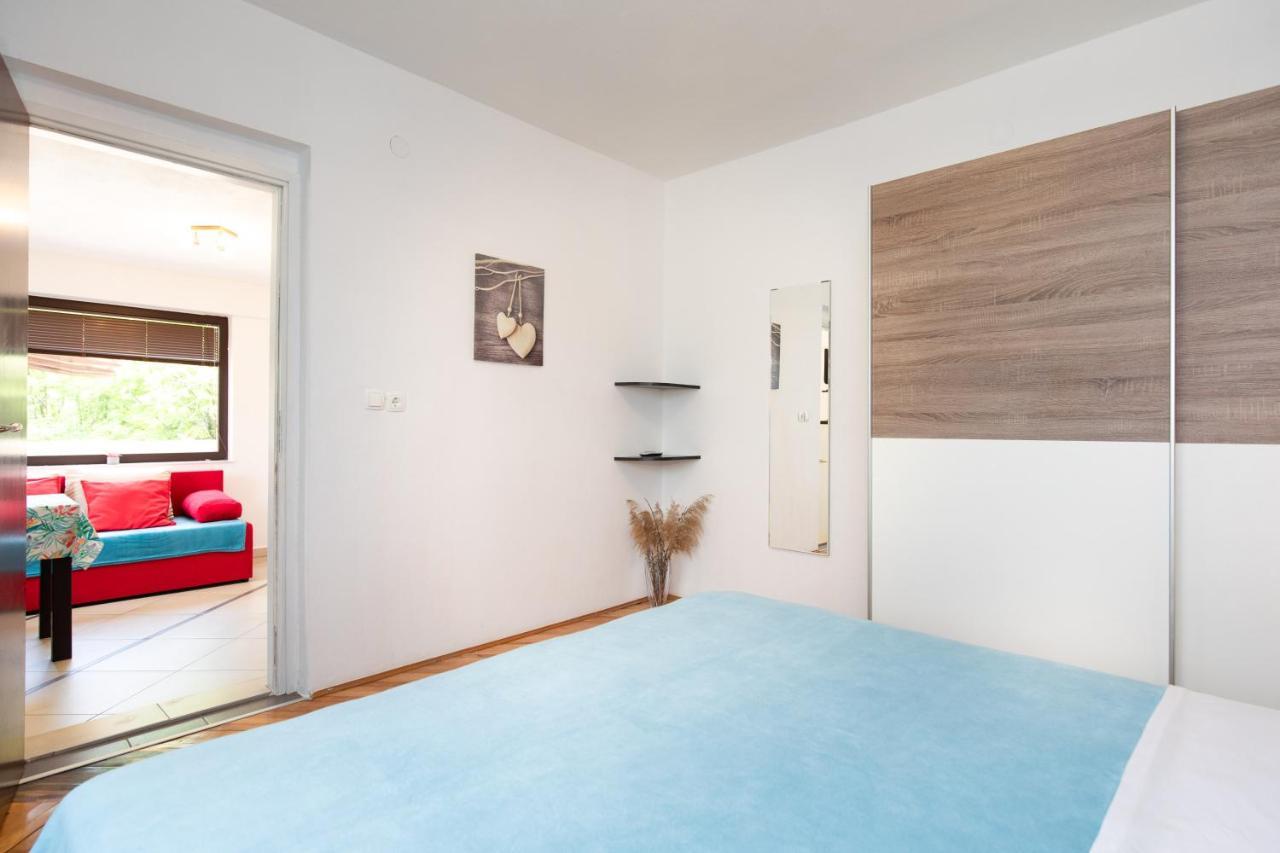 Apartment Linda Врбник Екстер'єр фото