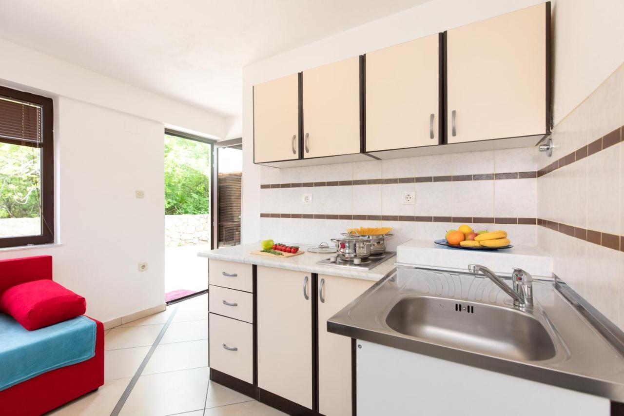 Apartment Linda Врбник Екстер'єр фото