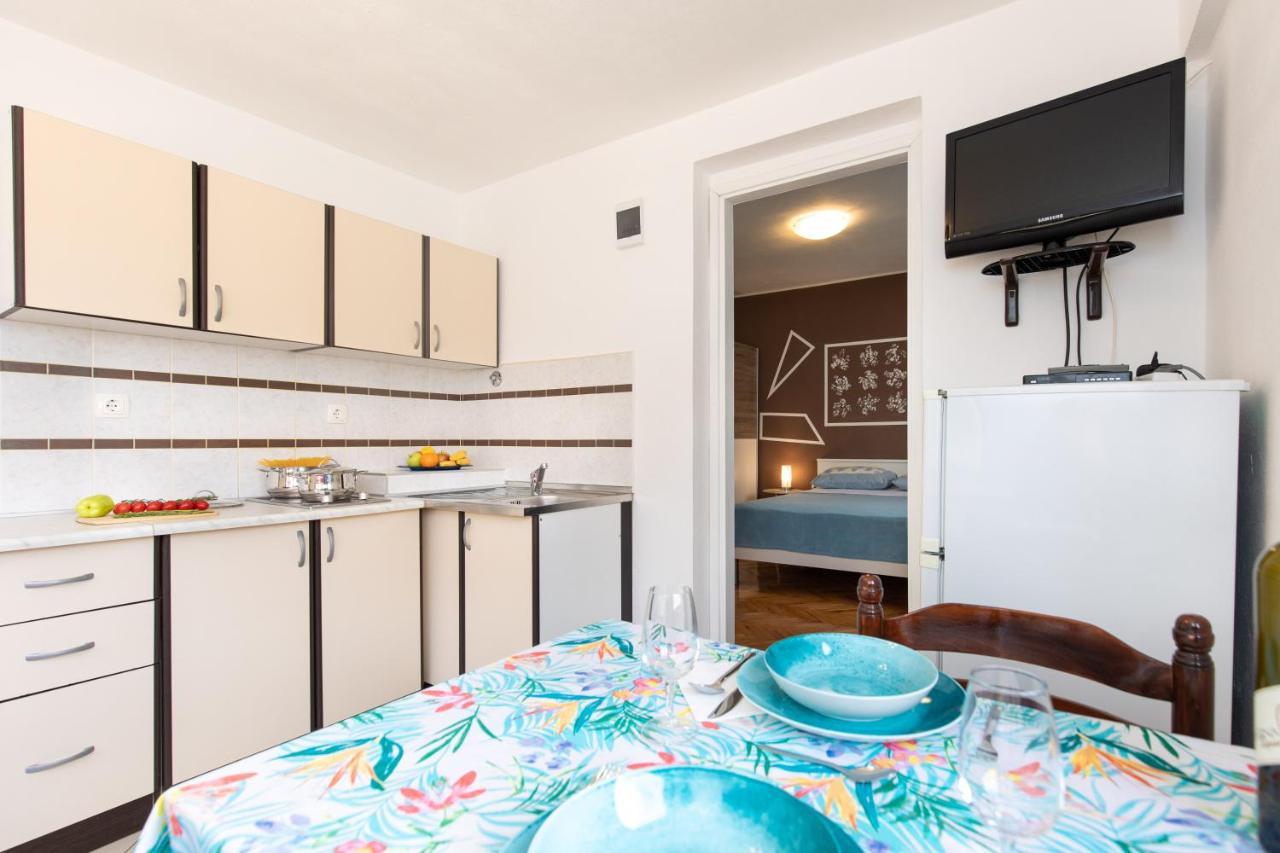 Apartment Linda Врбник Екстер'єр фото
