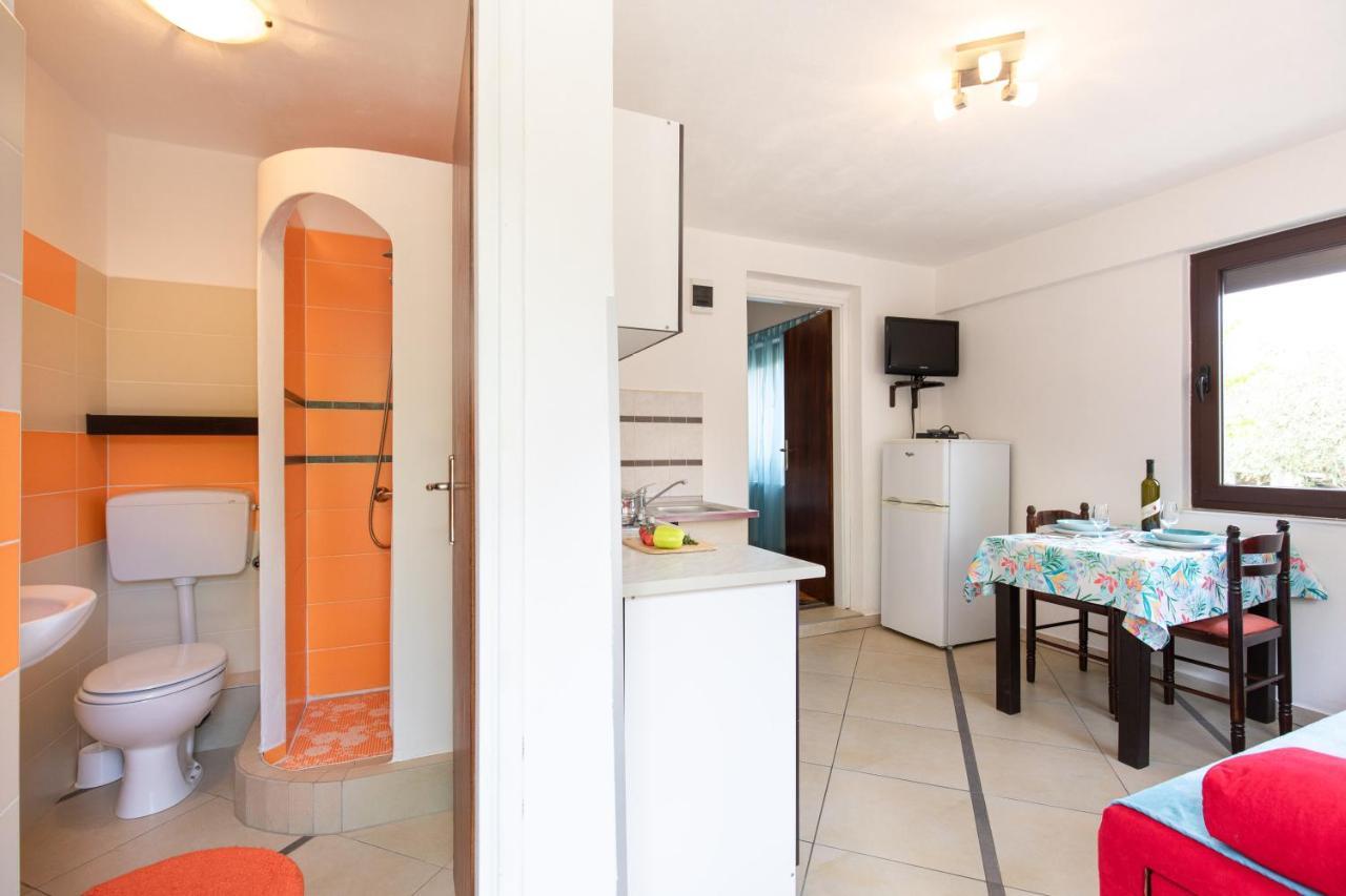Apartment Linda Врбник Екстер'єр фото